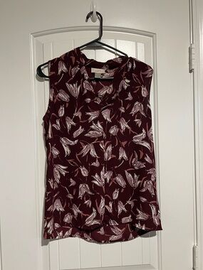 LOFT Burgundy Floral Sleeveless Camisole